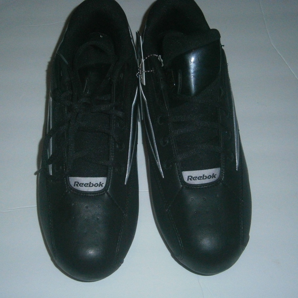 New Reebok NFL Thorpe Low D Football Cleats mens